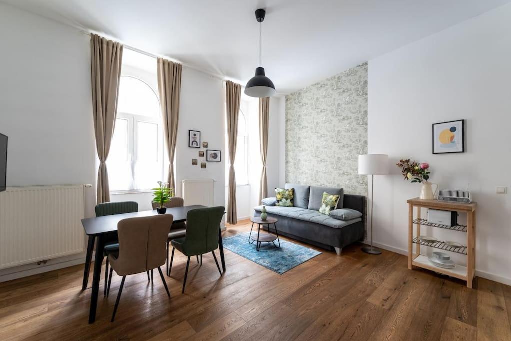 Sleek 1Br Flat Near Center By Hm Apartment Vienna Exterior photo